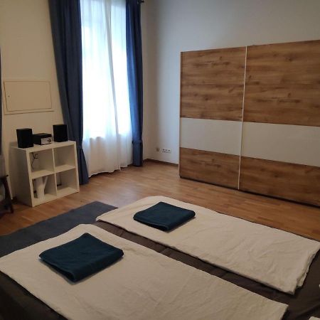 Flataid Apartment Reitschulgasse - City Center - Jakominiplatz グラーツ エクステリア 写真
